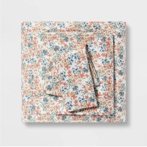 Target | 400 Thread count Floral Performance queen sheet set